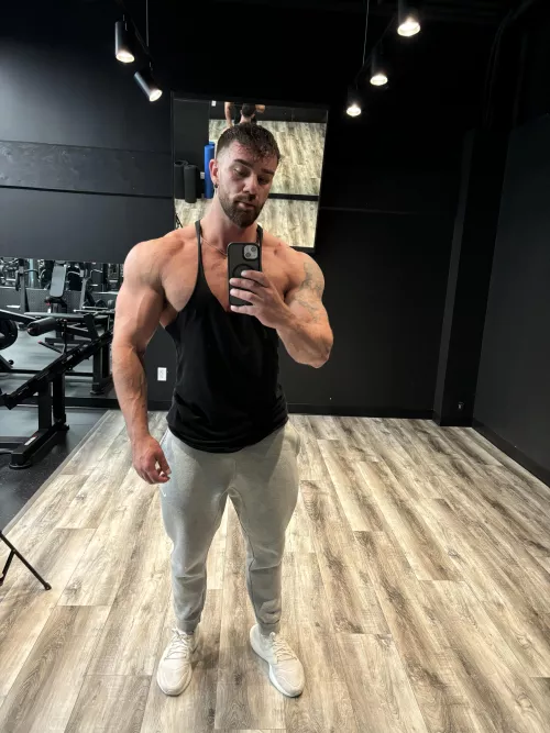 I need these arms to grow 