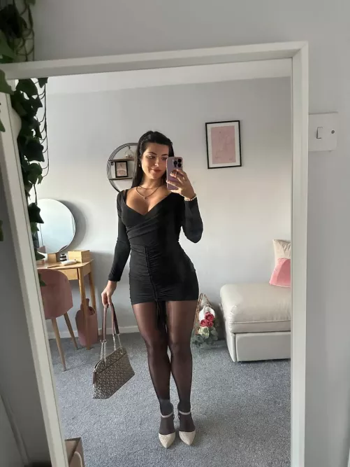 This outfit wouldn't be the same without tights