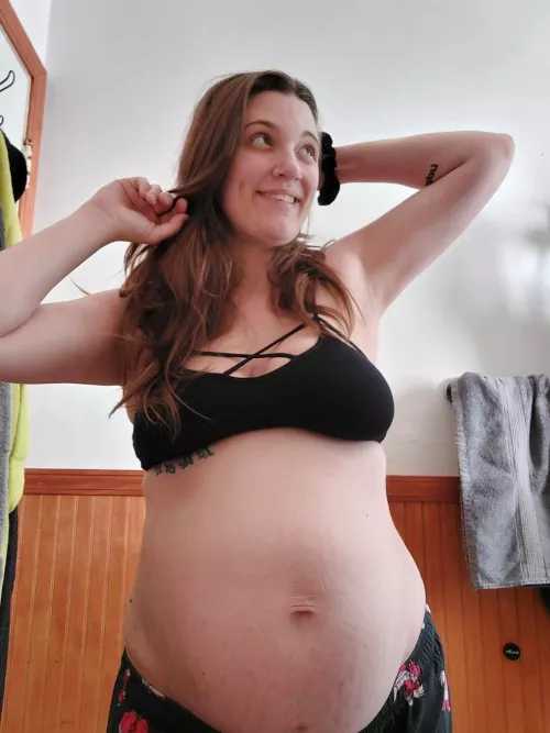 With every growth spurt my pussy aches for your cock 