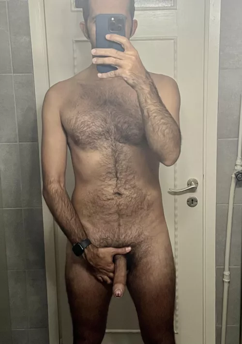 [41] Friday mood is play mood