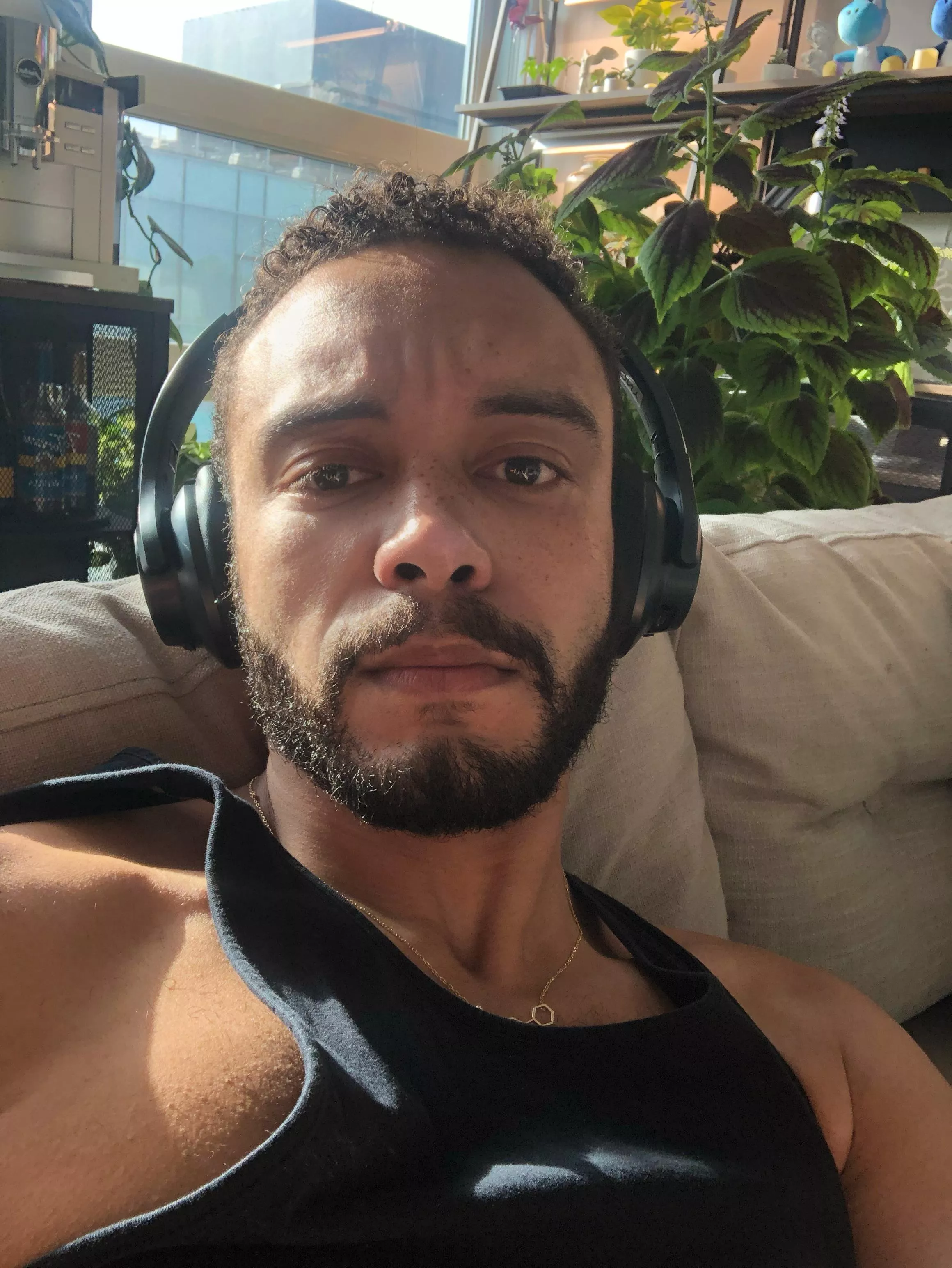 Running out of places to put my plants 🪴  Running out of places to put my plants 🪴