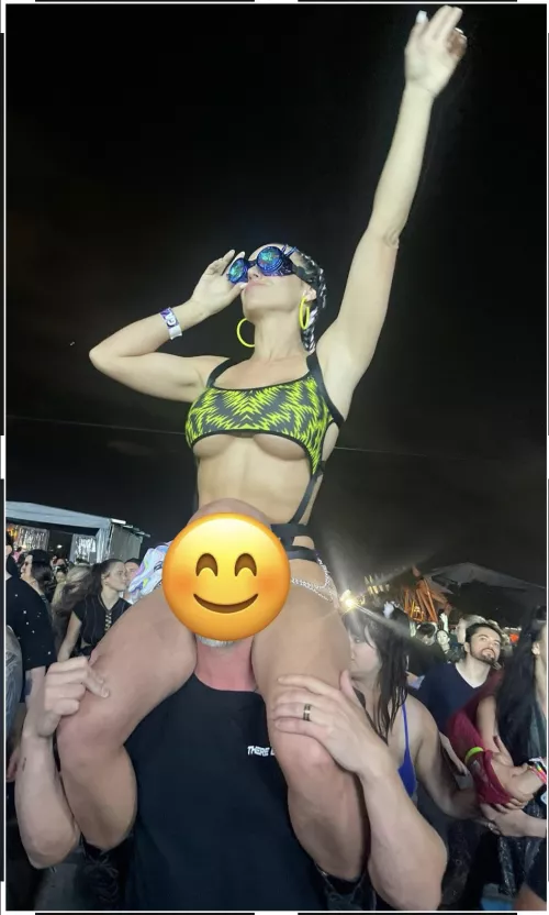 Shoulder rides for the win!