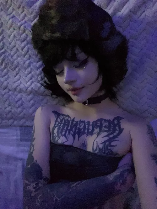 Any takers for a cutie emo slut? 