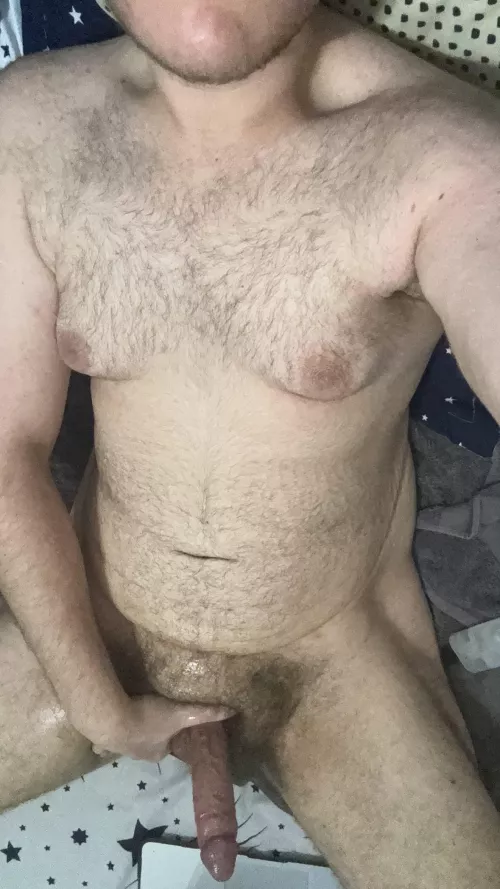 beefy very kinky hairy 18yo bear cub gooner bator perv boy in the mood to bate and goon, looking to chat with likeminded bros and dads, dms open