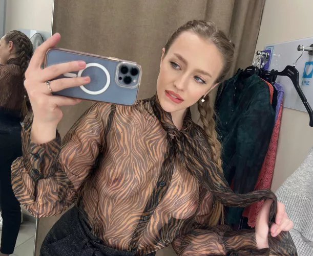 Choosing a blouse for taking exams