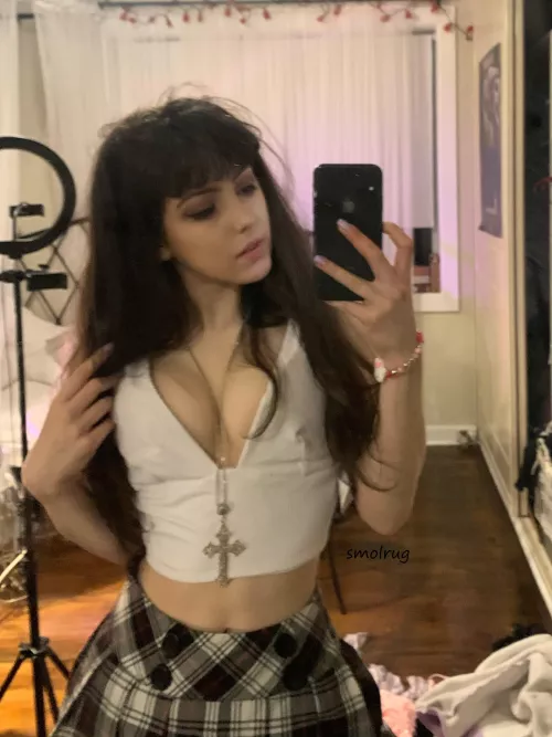 followw @smol_rug :)