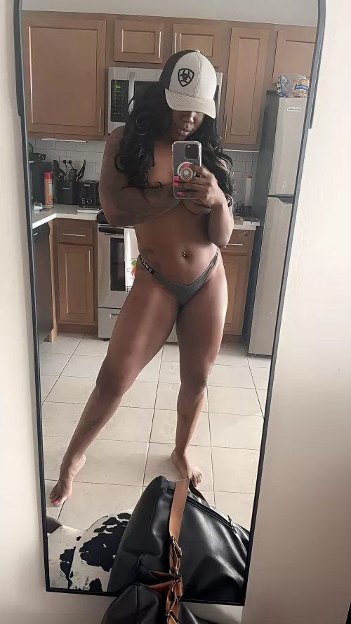 Just a thick fit mild waiting to be used