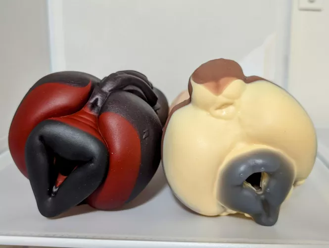 Molly from Synthetic Sensations vs. Lucy from Weredog