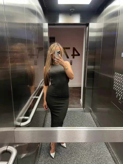 Rate my outfit & curves