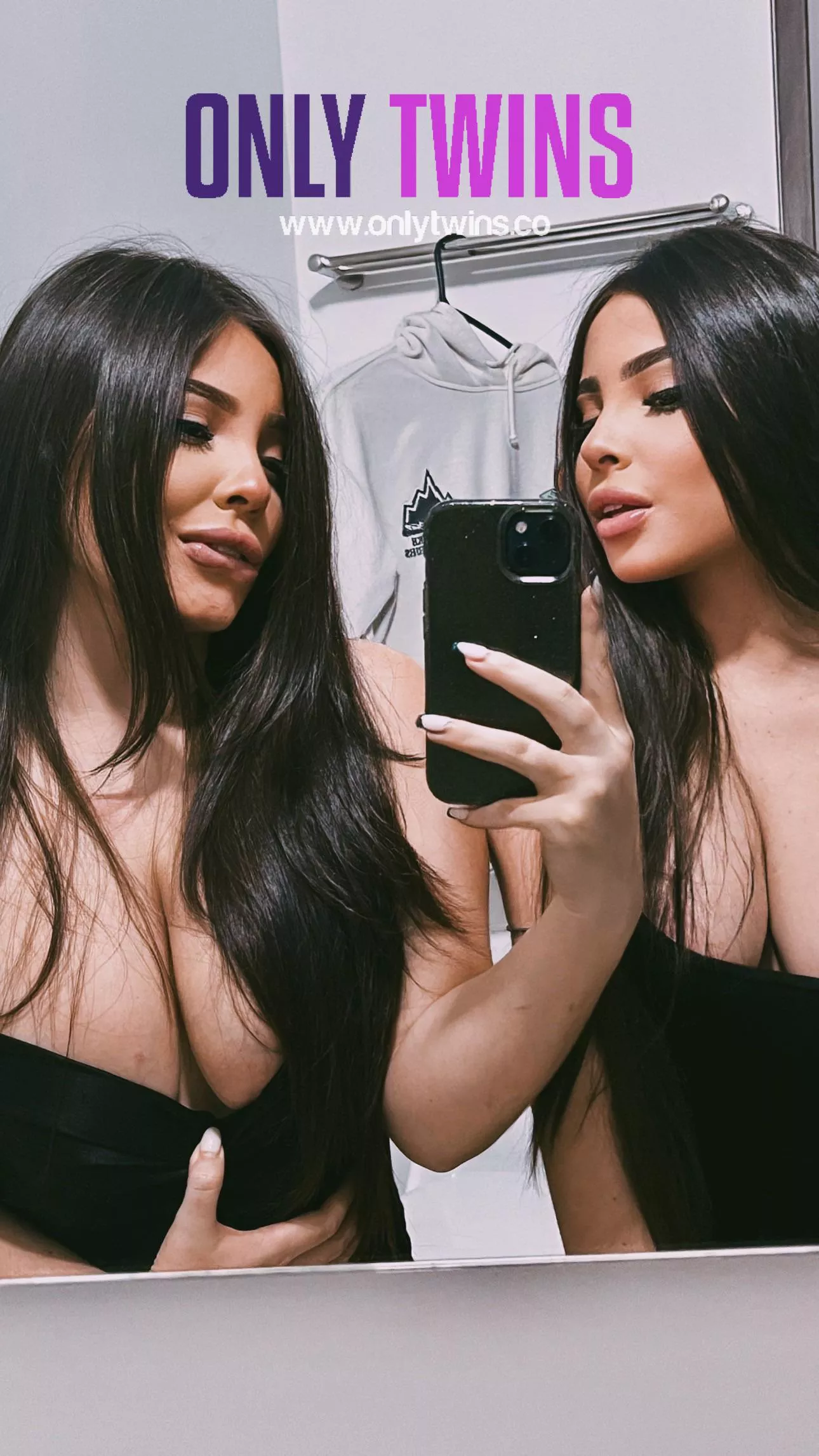 Tonight we can make you cum by watching our videos.😈📸🔞