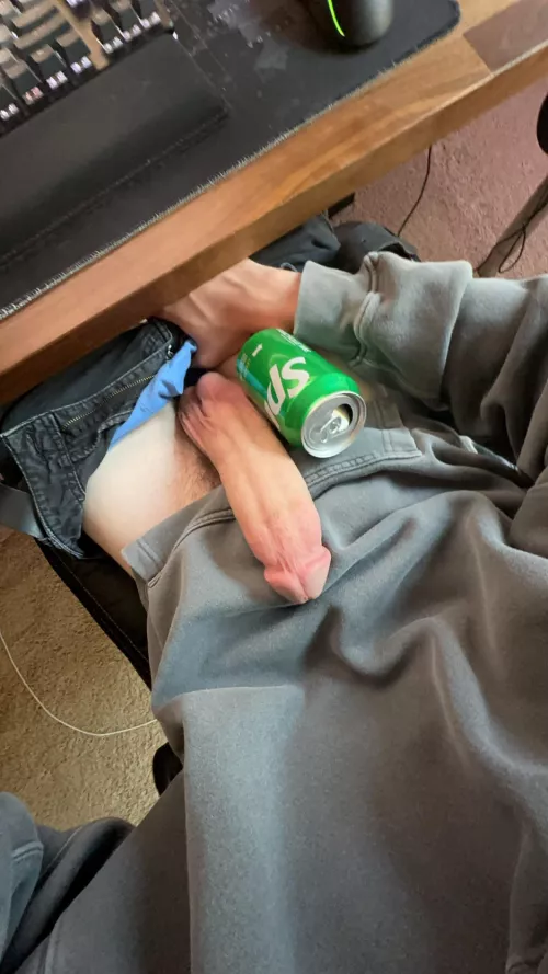 Who’s thirsty for some teen cock?? 😈💦🍆