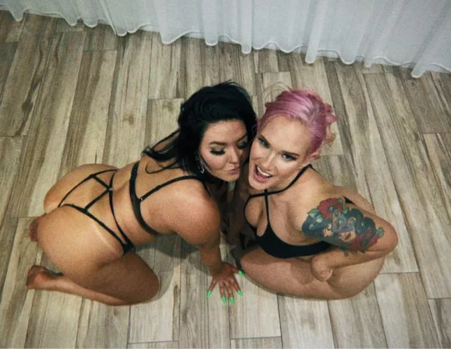 Charli Evans & Shazza McKenzie