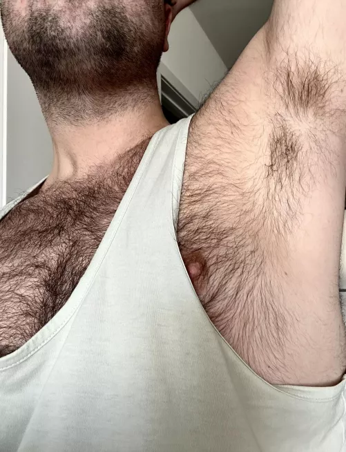 Come rub all over my young, hairy body 😈