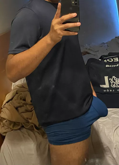 Does anyone want to see what's under the boxer? (20)