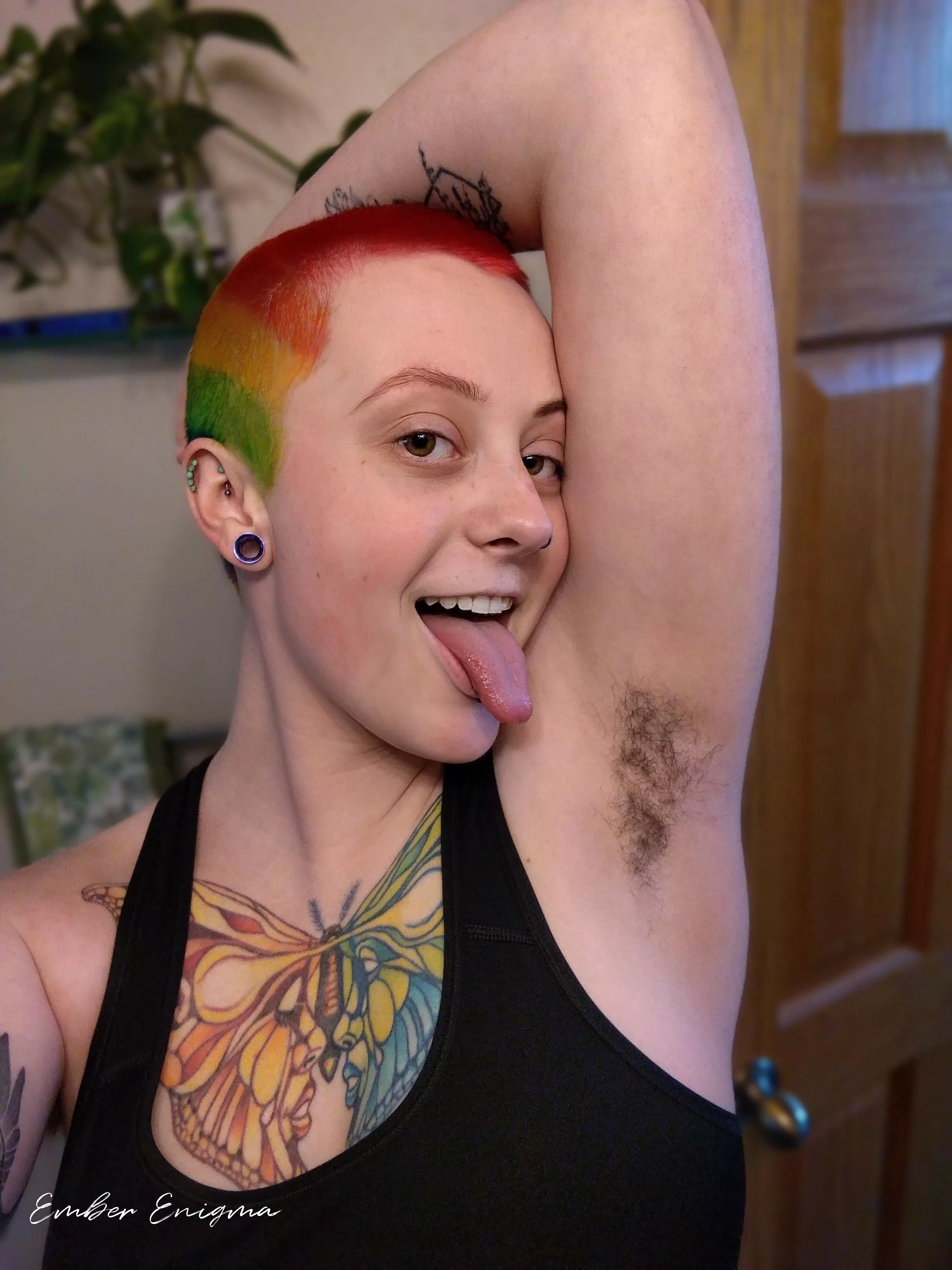 Forgot deodorant today, oopsies 😝