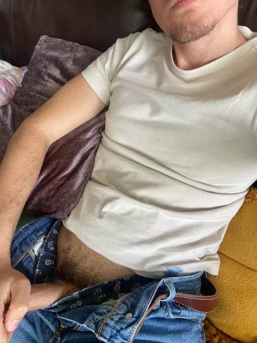 Help me to cum before my gf comes back