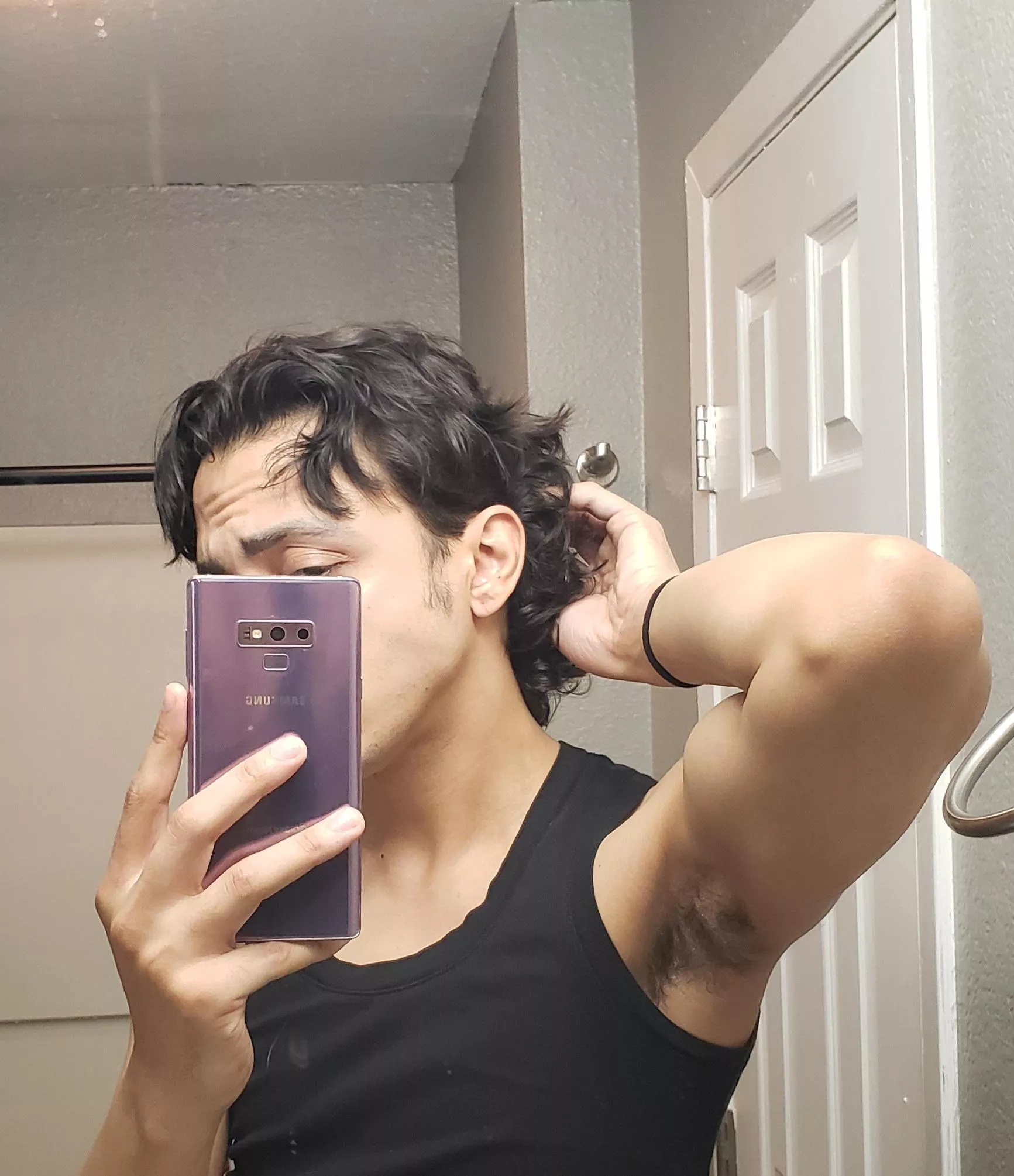 hey man, could you put your face in here for me?