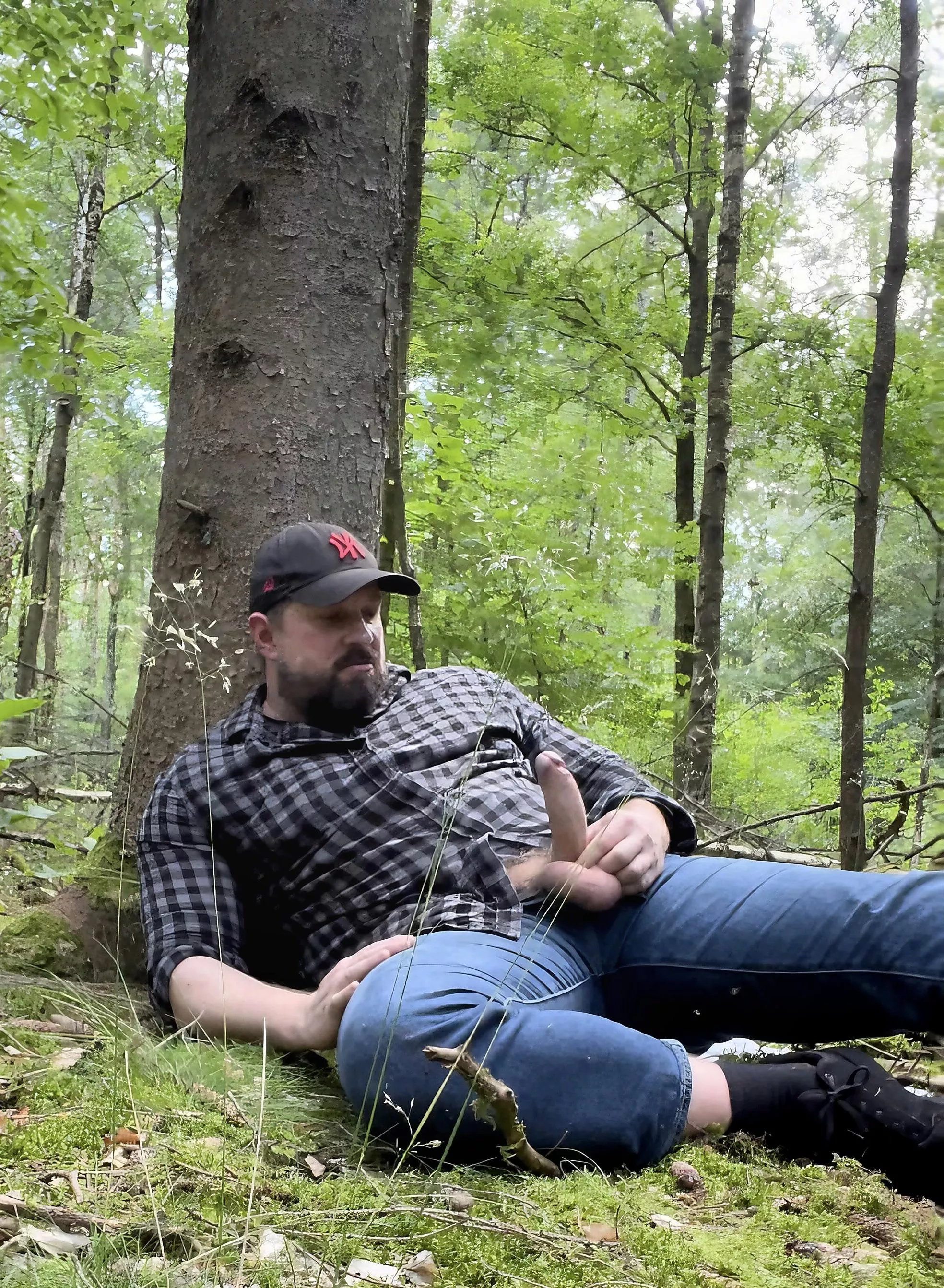 Hey , want to chillout with me at my secret place?. 