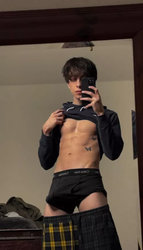 hiii ( say it back for a surprise)