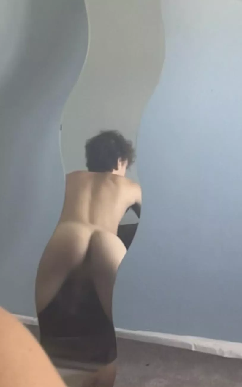 I need your babies (bbc and Latino guys hmu) let’s breed 