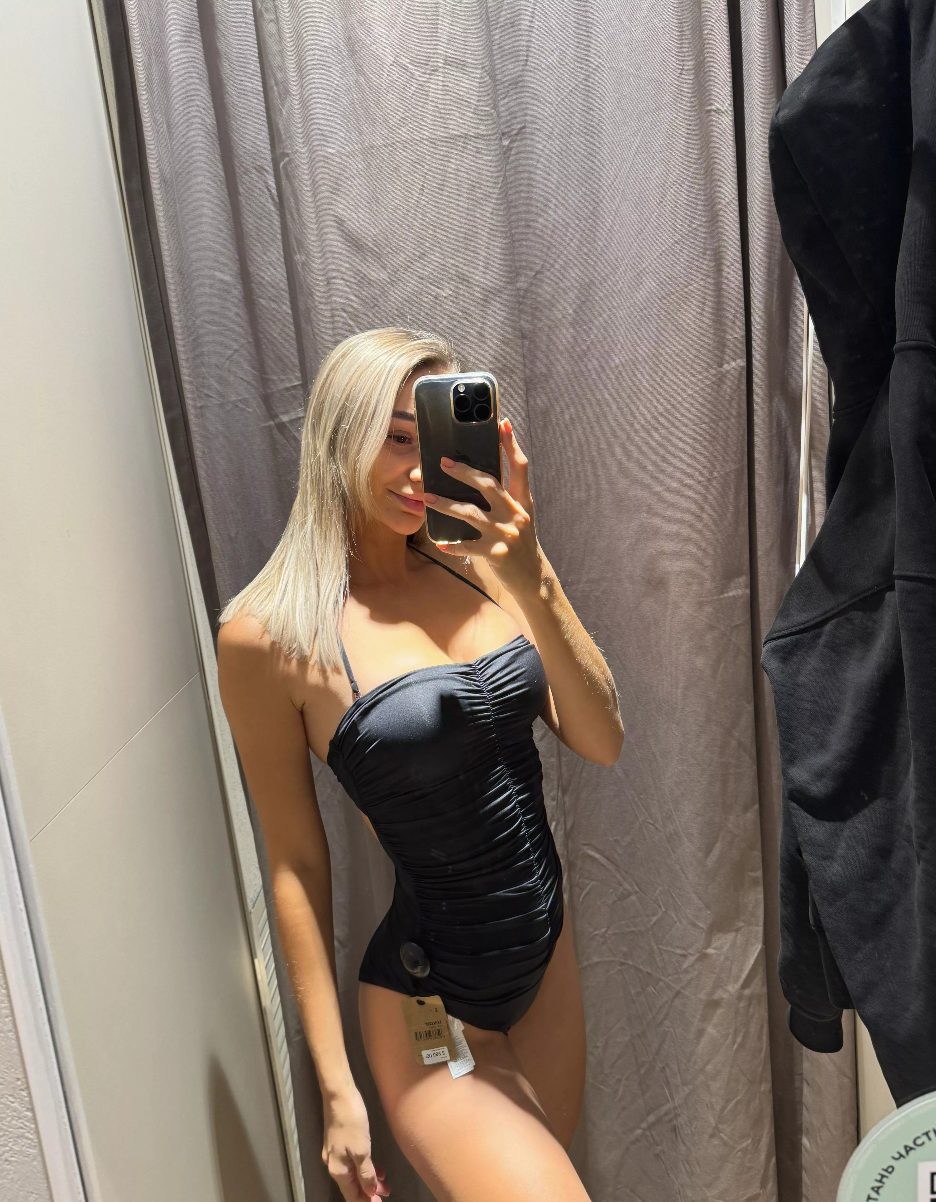 I often visit the locker room here