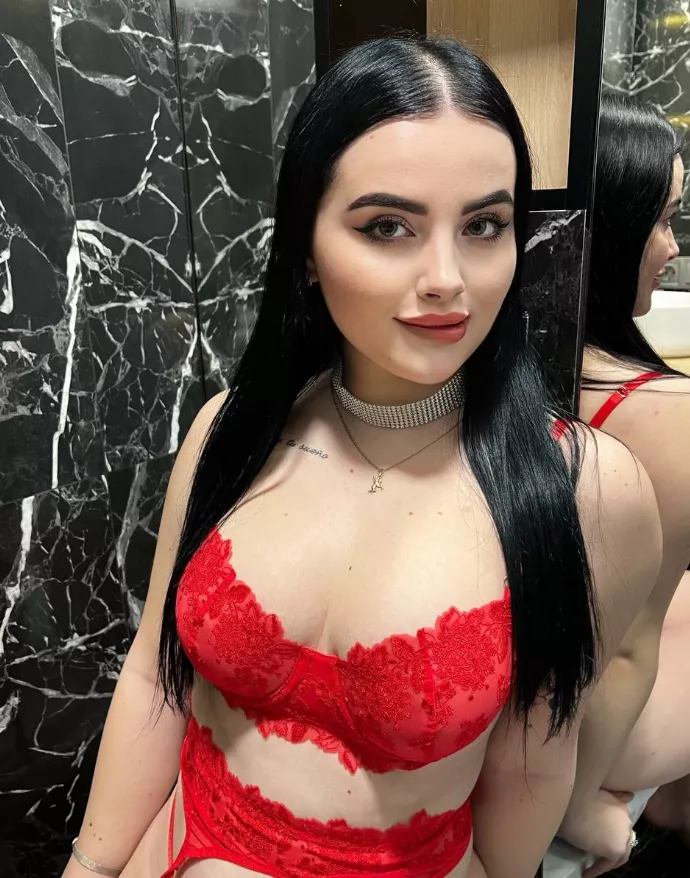 I think red looks good on me, what do you think?