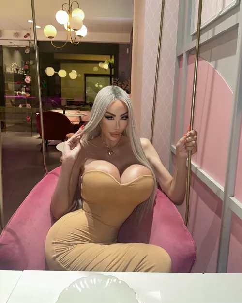 I want white cream for dessert