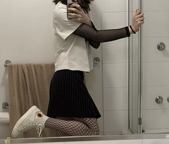 New femboy need good sources for more clothes lol :3