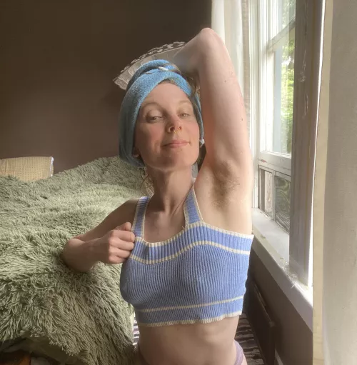 Post shower clean hairy pits