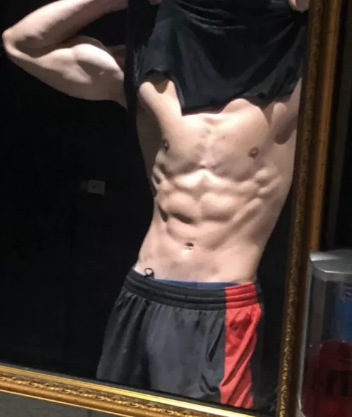 Should’ve pulled my pants down a little more 😁