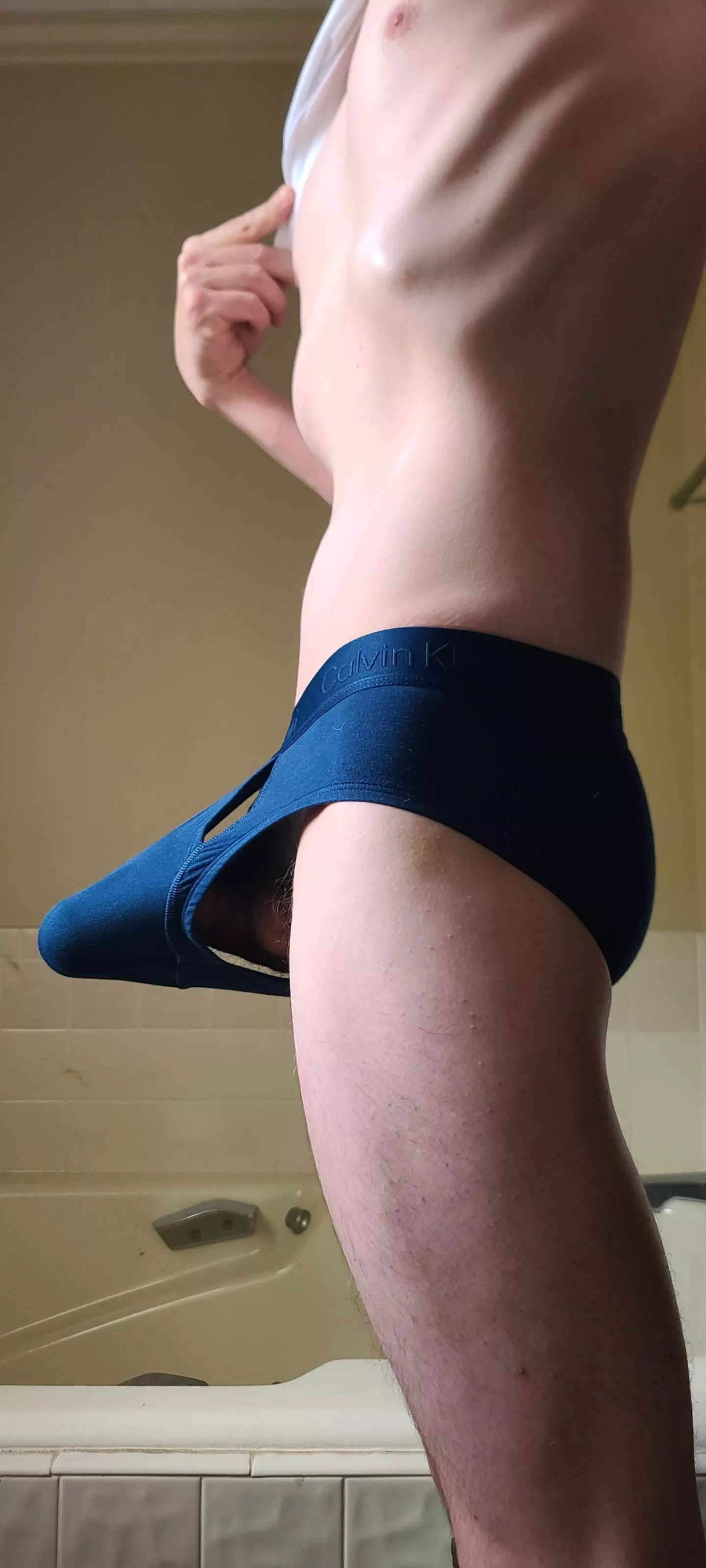 Super horny on lunch break