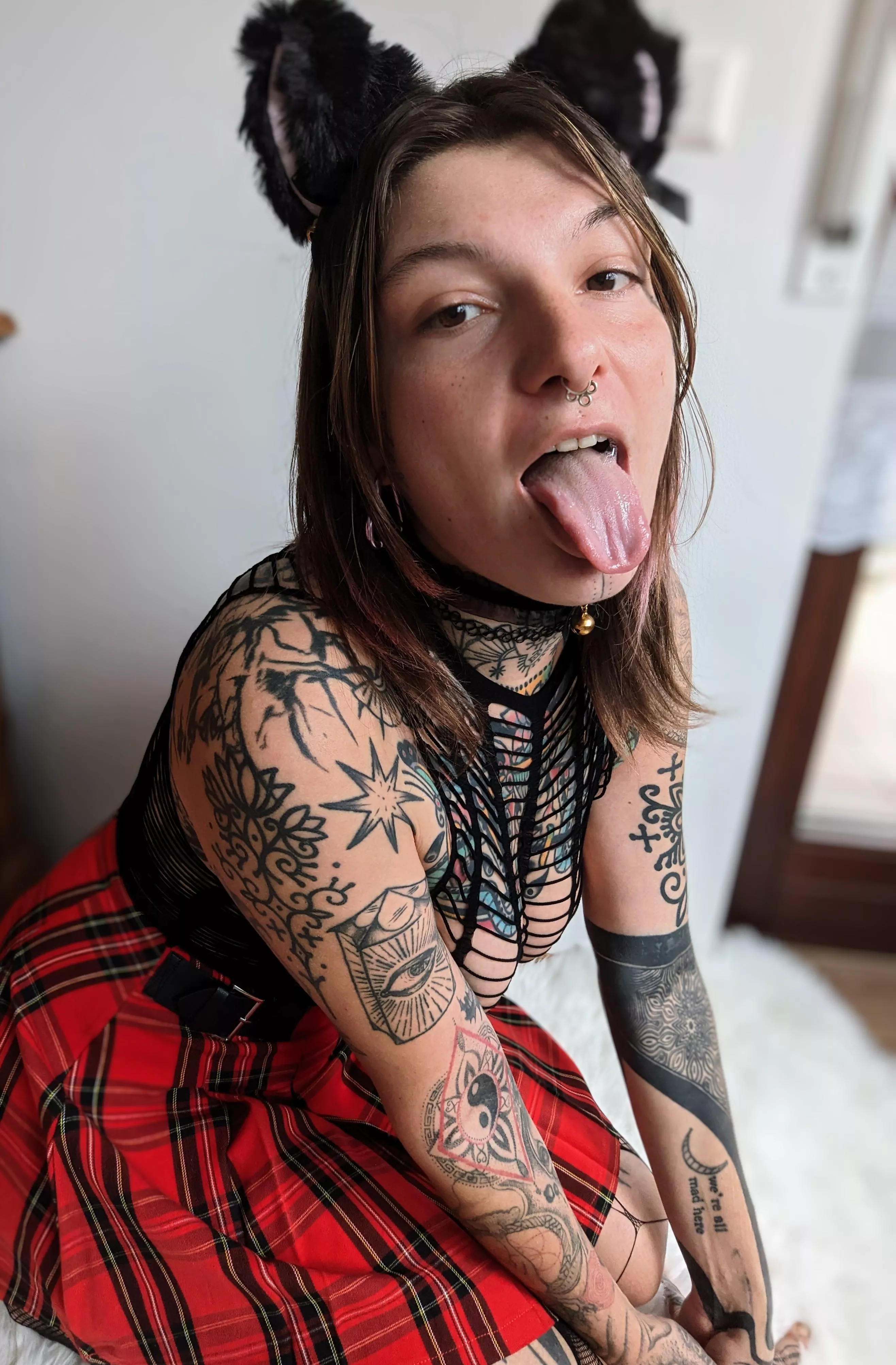 begging for your cream :3