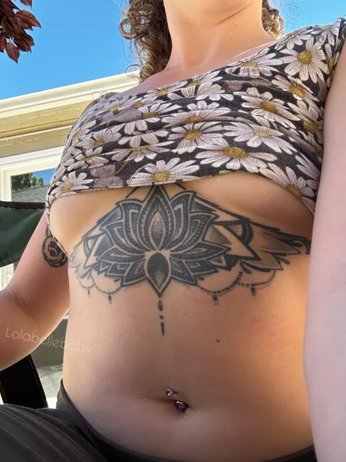 Do you like small boobs? 