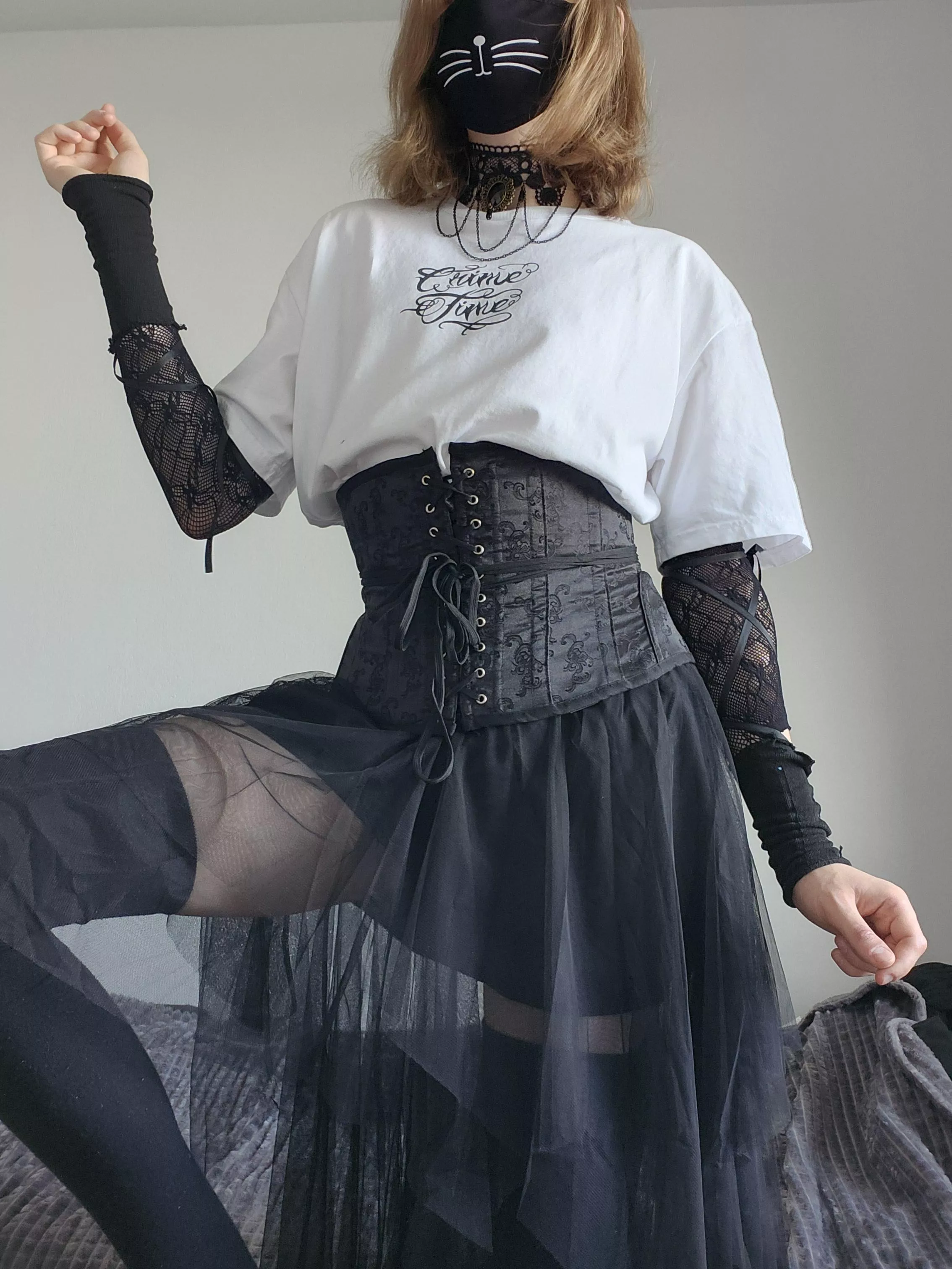 Got a fluffy skirt :3