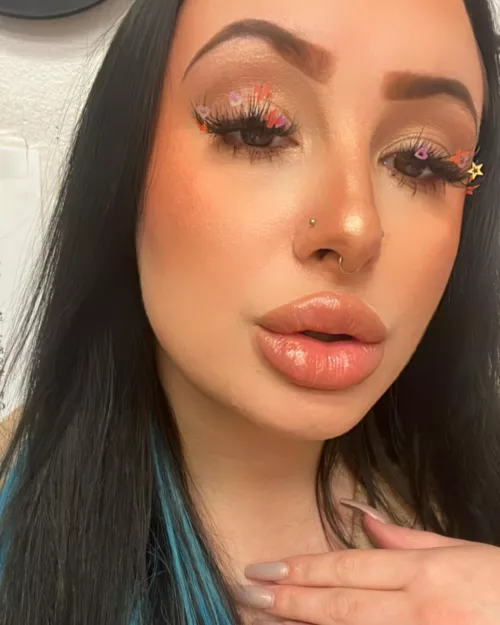 I love my big lips. Going even bigger soon 