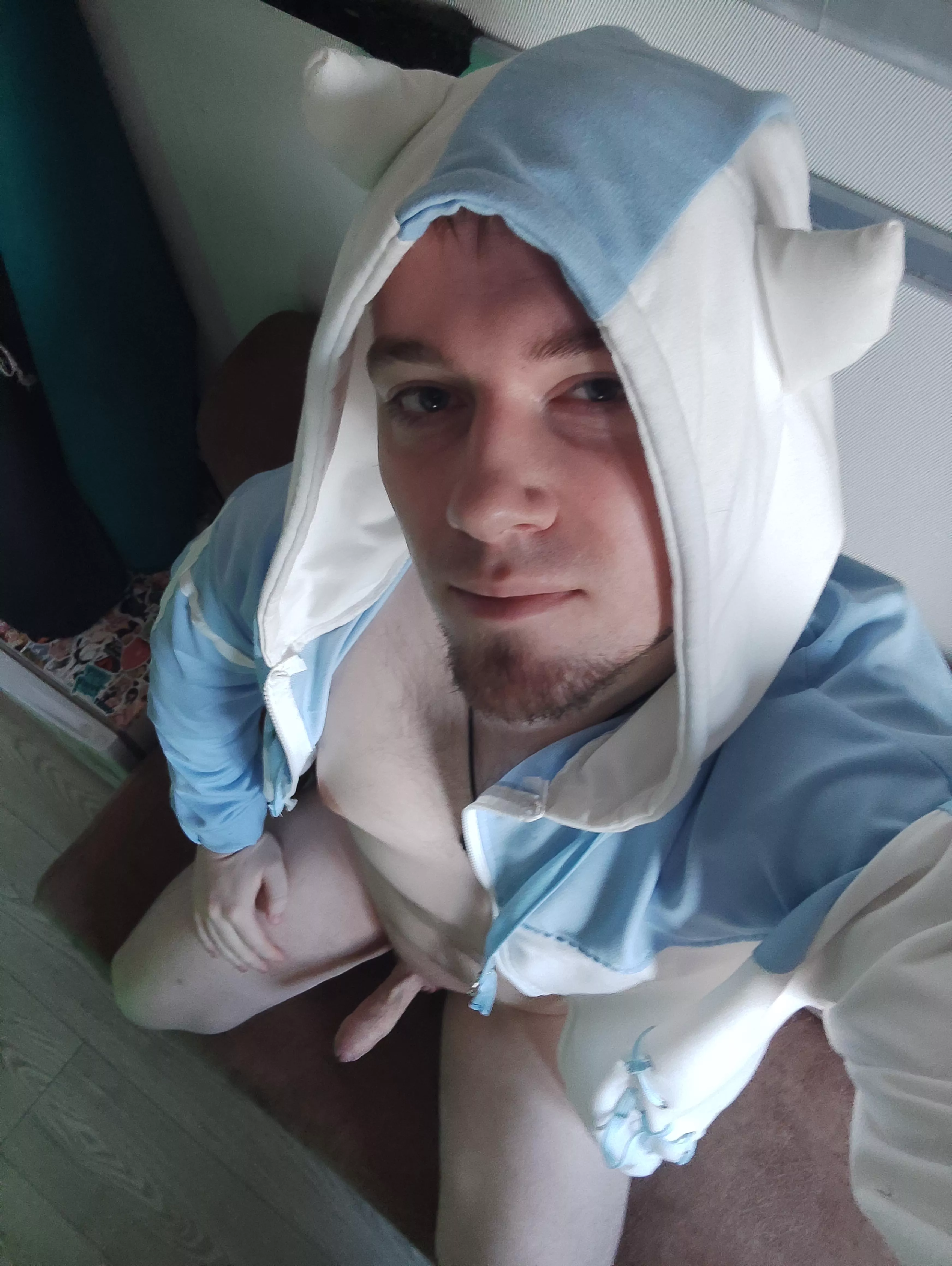 Imagine I'm in your room, what's the first thing you do? 