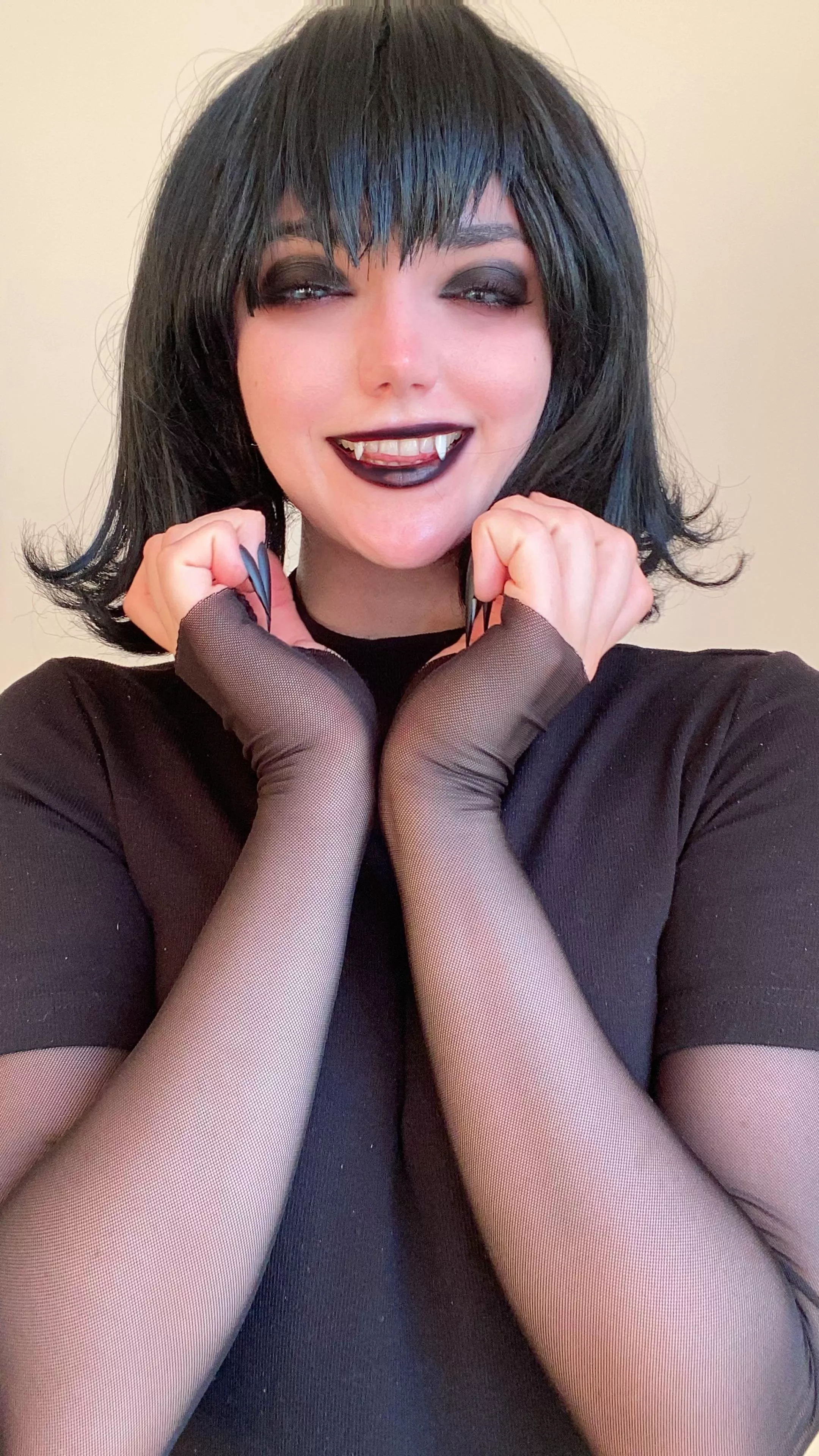 Mavis Dracula from Hotel Transylvania by Fleurxy
