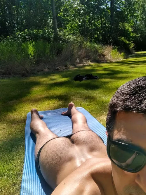 Ran away after I saw a wasp 😱