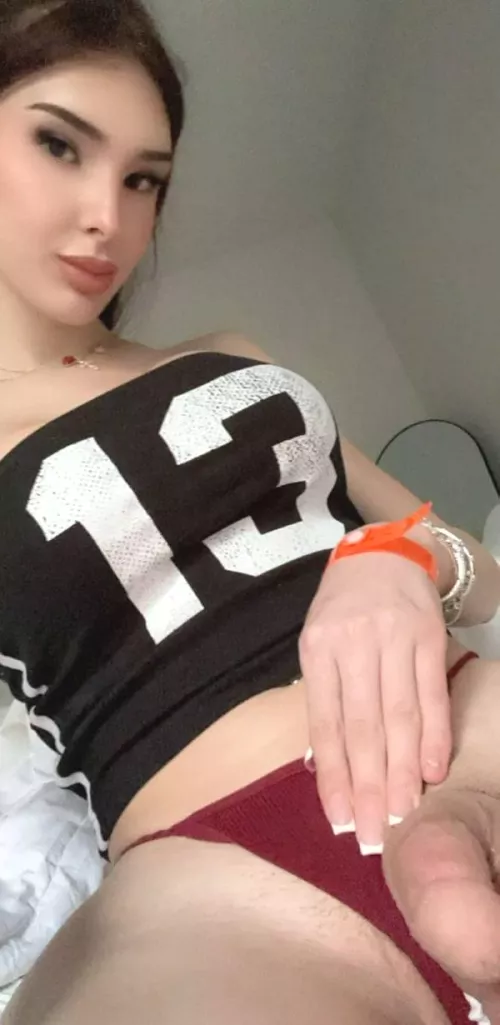 Tell me your dick size, dont be shy ;)