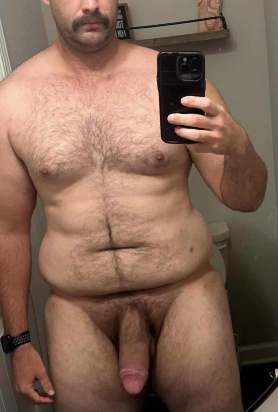 Think you can handle a chubby guy ? 