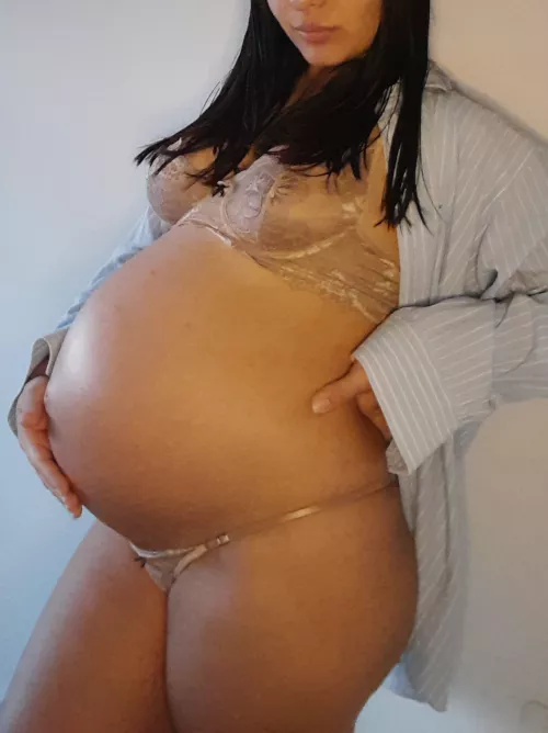 What comes to mind when you see me pregnant?