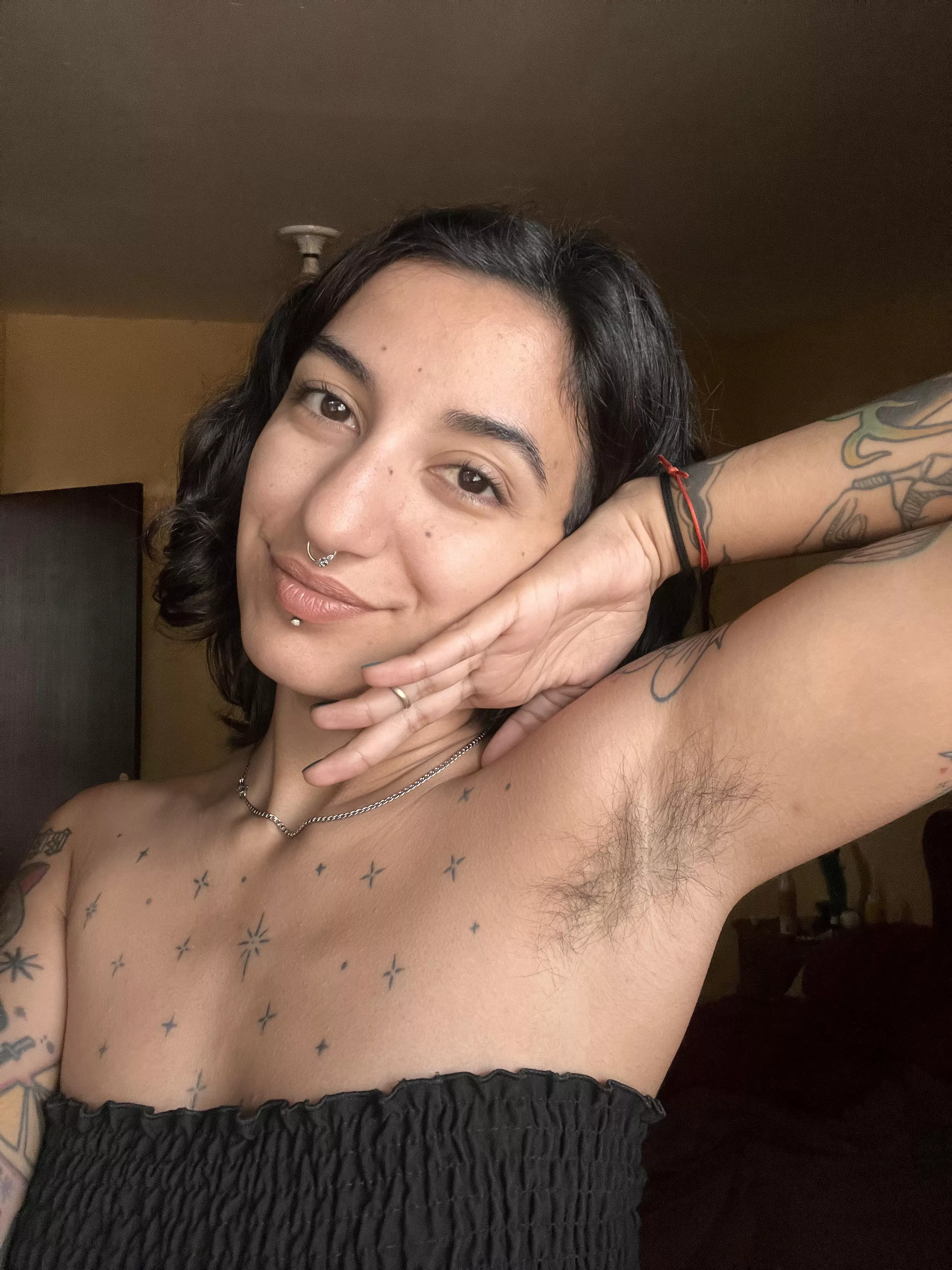 Who’s a long haired armpit lover? 