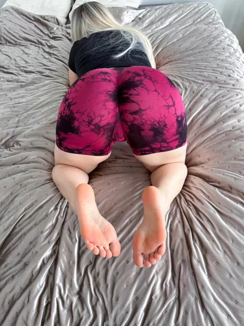 Would you like worship me in this shorts after yoga