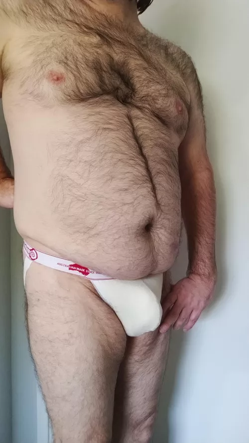 (42) Daddy needs some company. DMs open 🐻