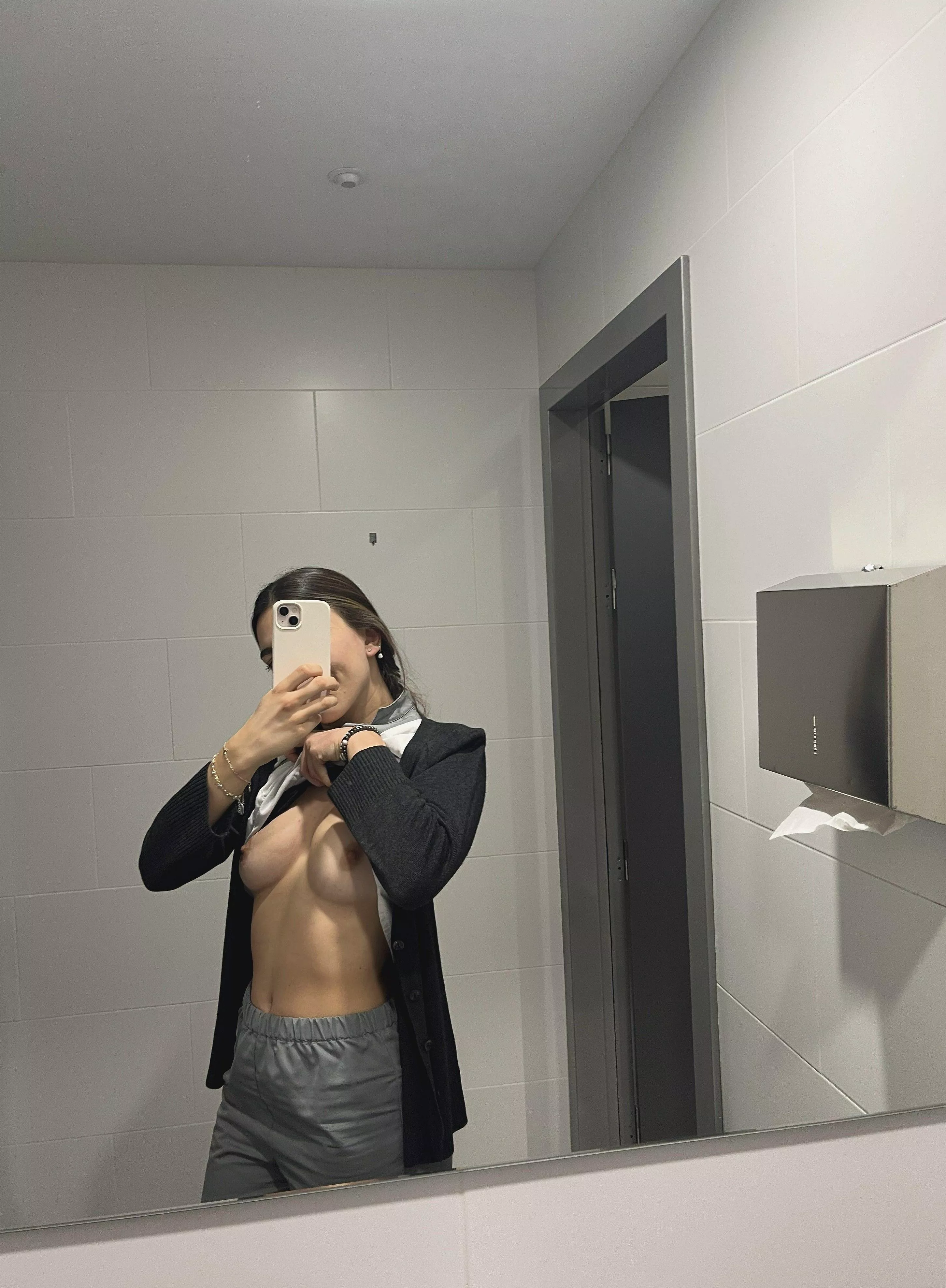 Be careful with the extroverted nurse that seems innocent, she's thinking about sucking a patients dick 247