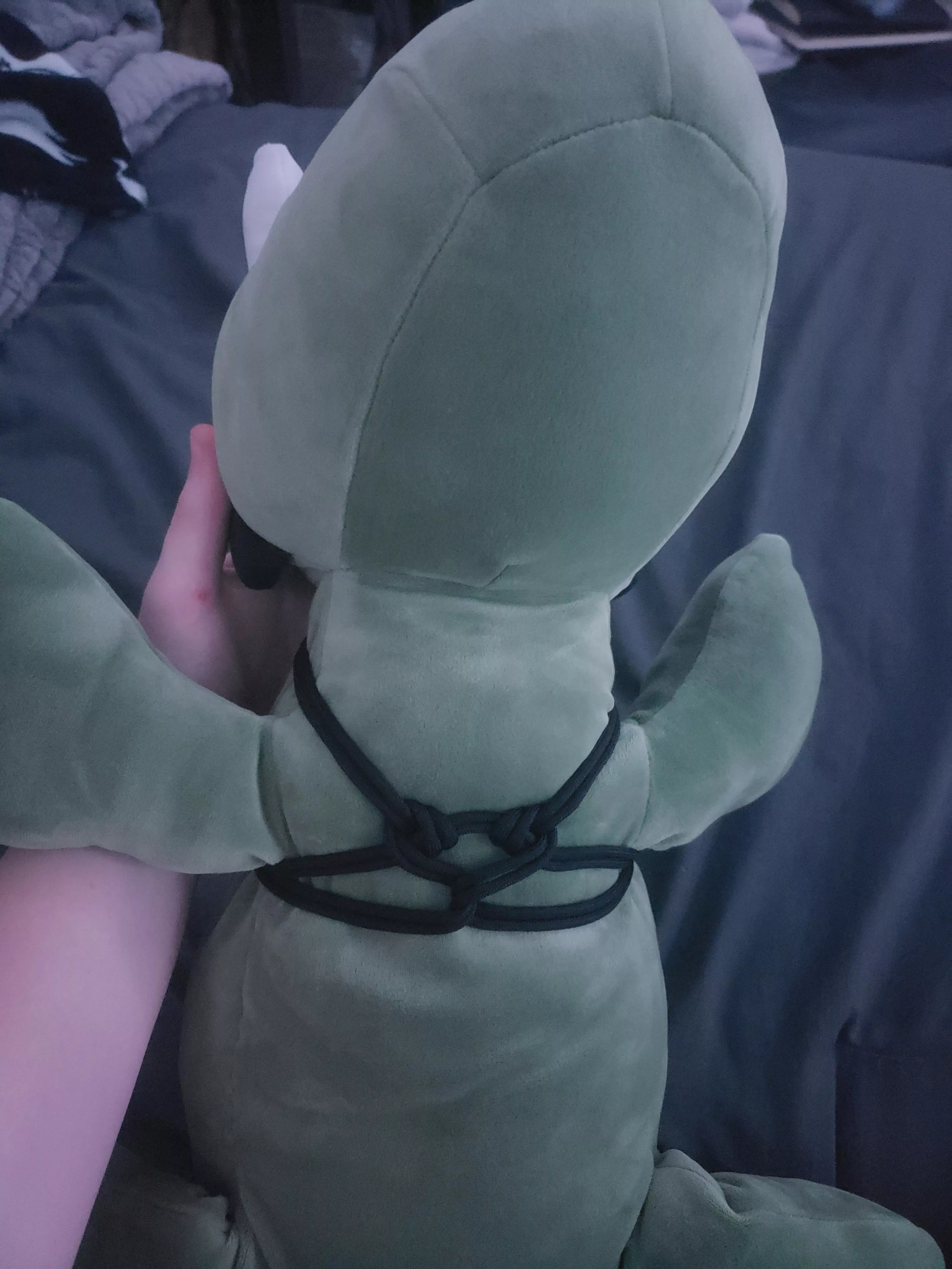 brand new to tying, luckily my model is very patient