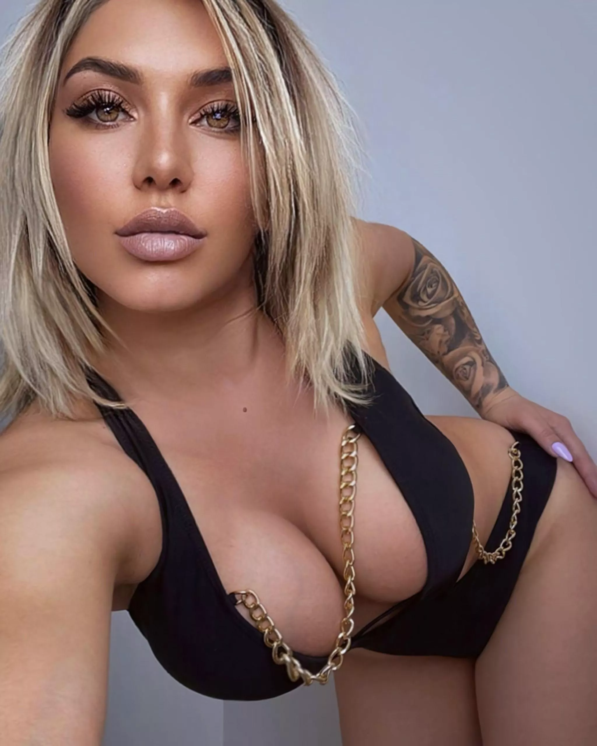 Can I send you sexy pics when I'm bored?