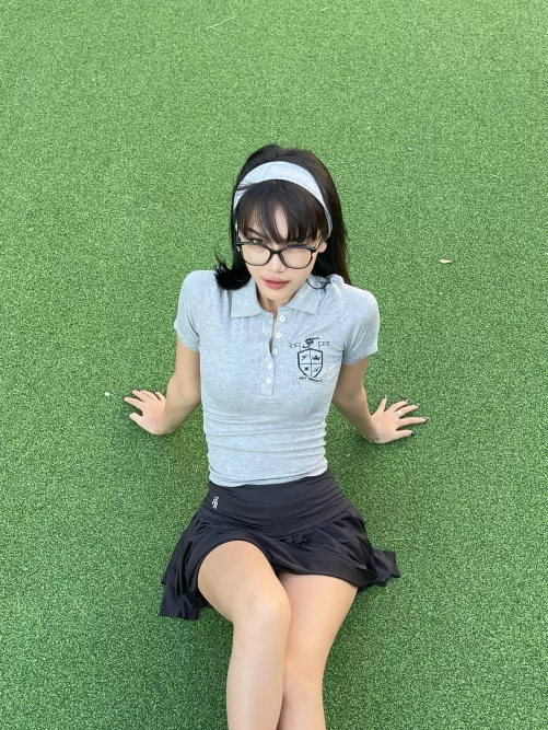 Convince me to be your girlfriend with just 3 words 🥰