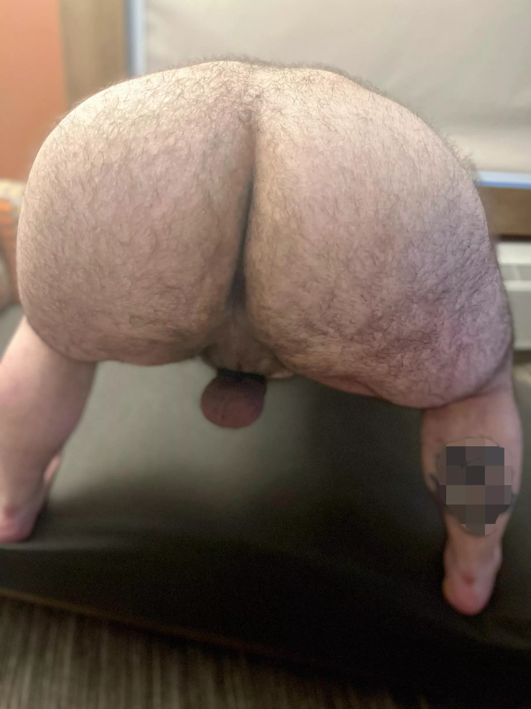 Happy HumpDay!!!! Daddy wants to feel ur tongue all the way up inside me