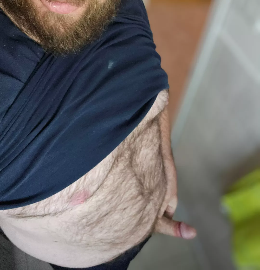 I'm new here. Do I belong? Say hi if I do 